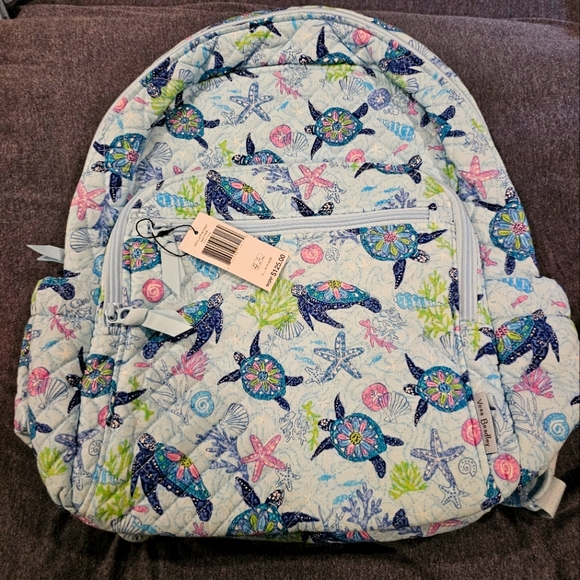 Vera Bradley Handbags - Vera Bradley NWT Backback,extremely pretty...